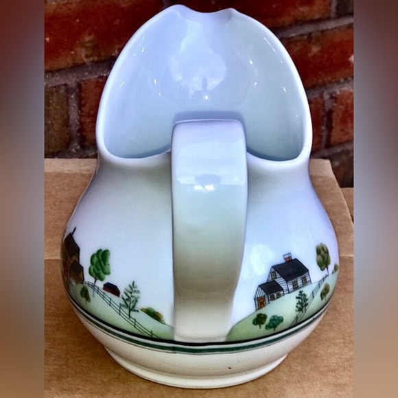 1978 ESTEE LAUDER PORCELAIN Country Living Homestead Farm Ranch House Pitcher - Picture 6 of 10